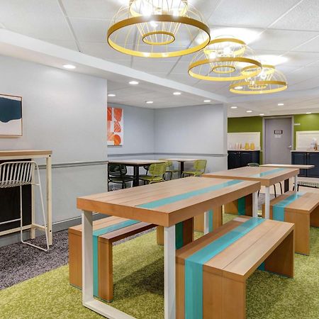 Spark By Hilton Rochester University Area Exterior foto